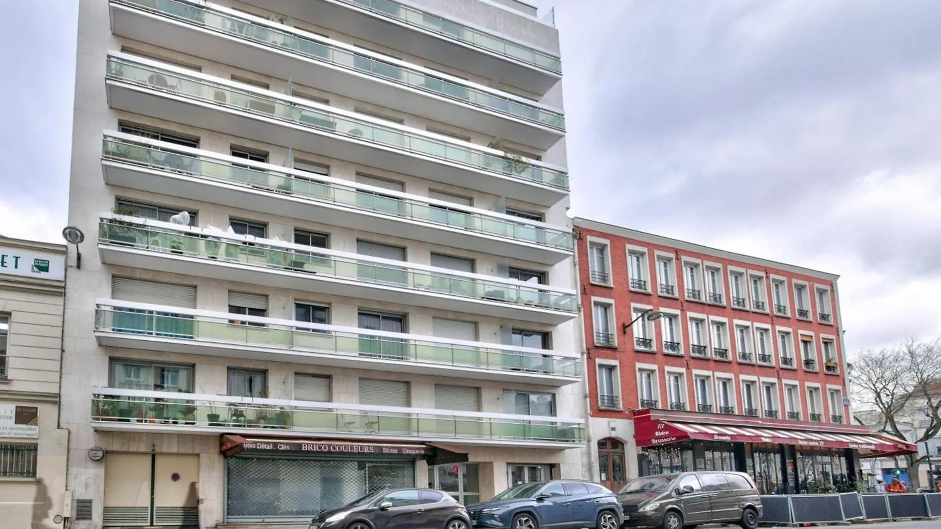 Appartement Charming In The Heart Of Nation Parijs